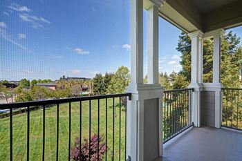 Private patio/balcony